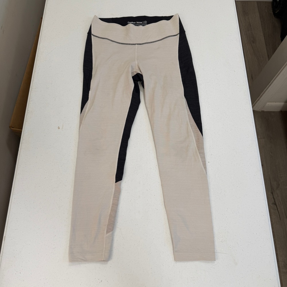 Outdoor Voices Springs TechSweat Colorblock 7/8 Leggings Cream Charcoal Tan M